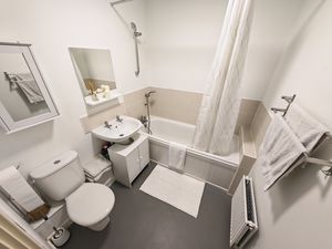 Photo 18- click for photo gallery